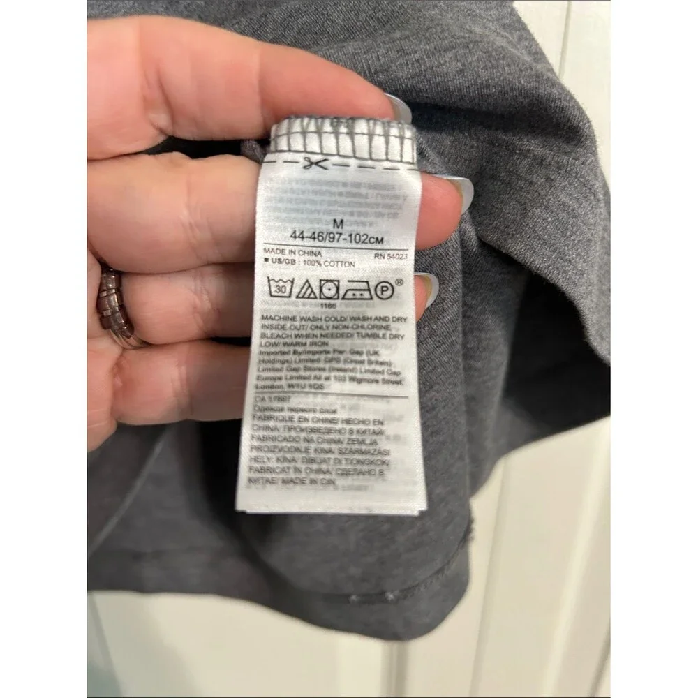 BANANA REPUBLIC Men's Gray Heather Short Sleeve Crewneck T-Shirt Luxury Touch